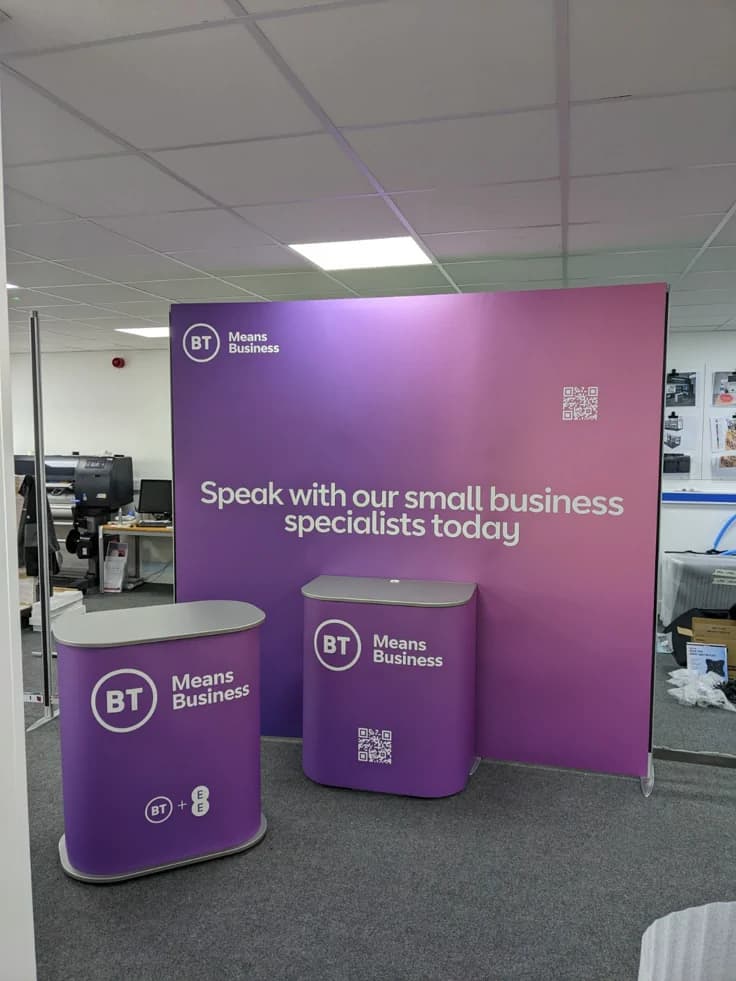 Pop-up Stand